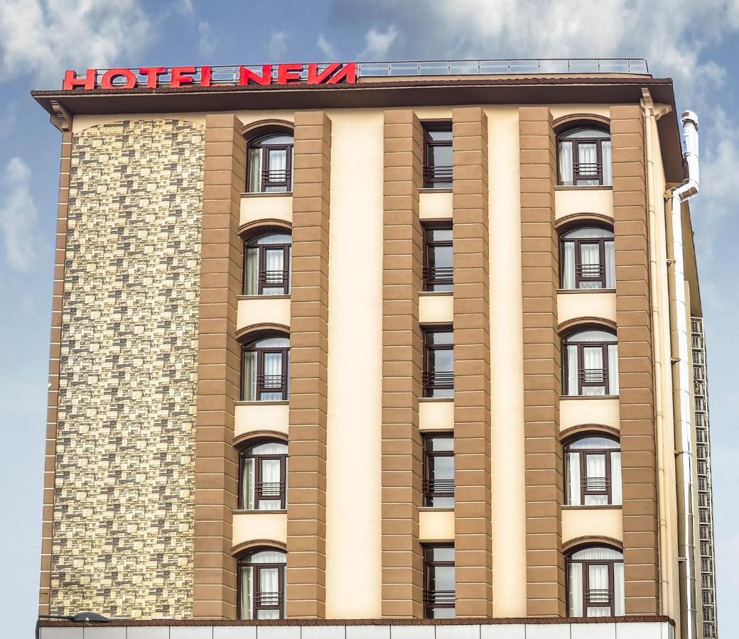 Neva Hotel Малатия Екстериор снимка